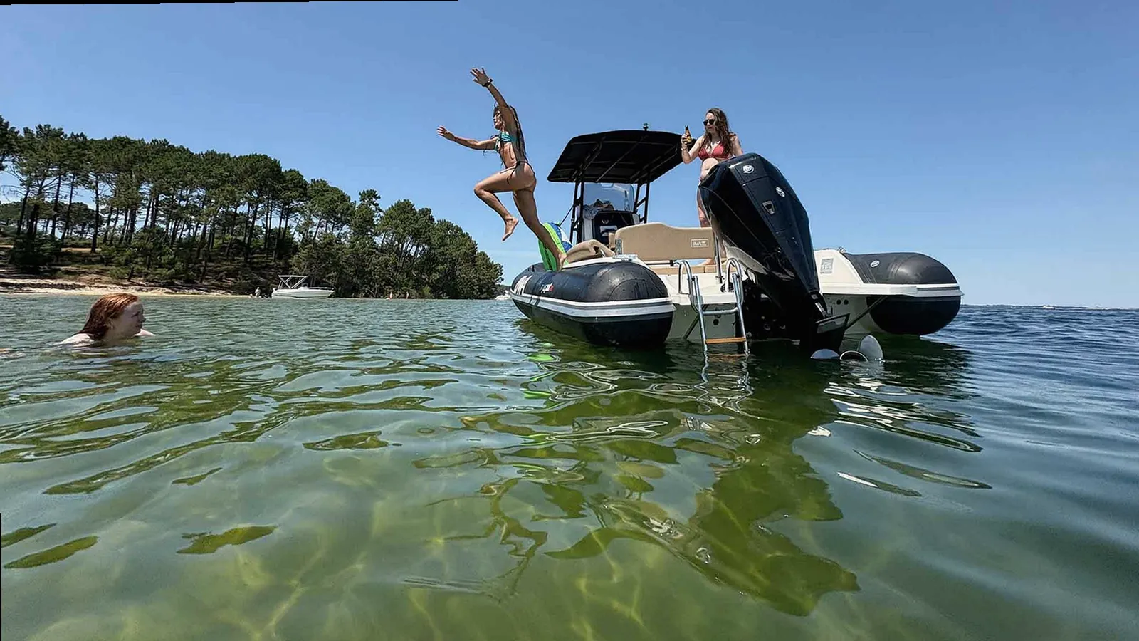 Barco disponible para alquiler en Calafell, Cataluña
